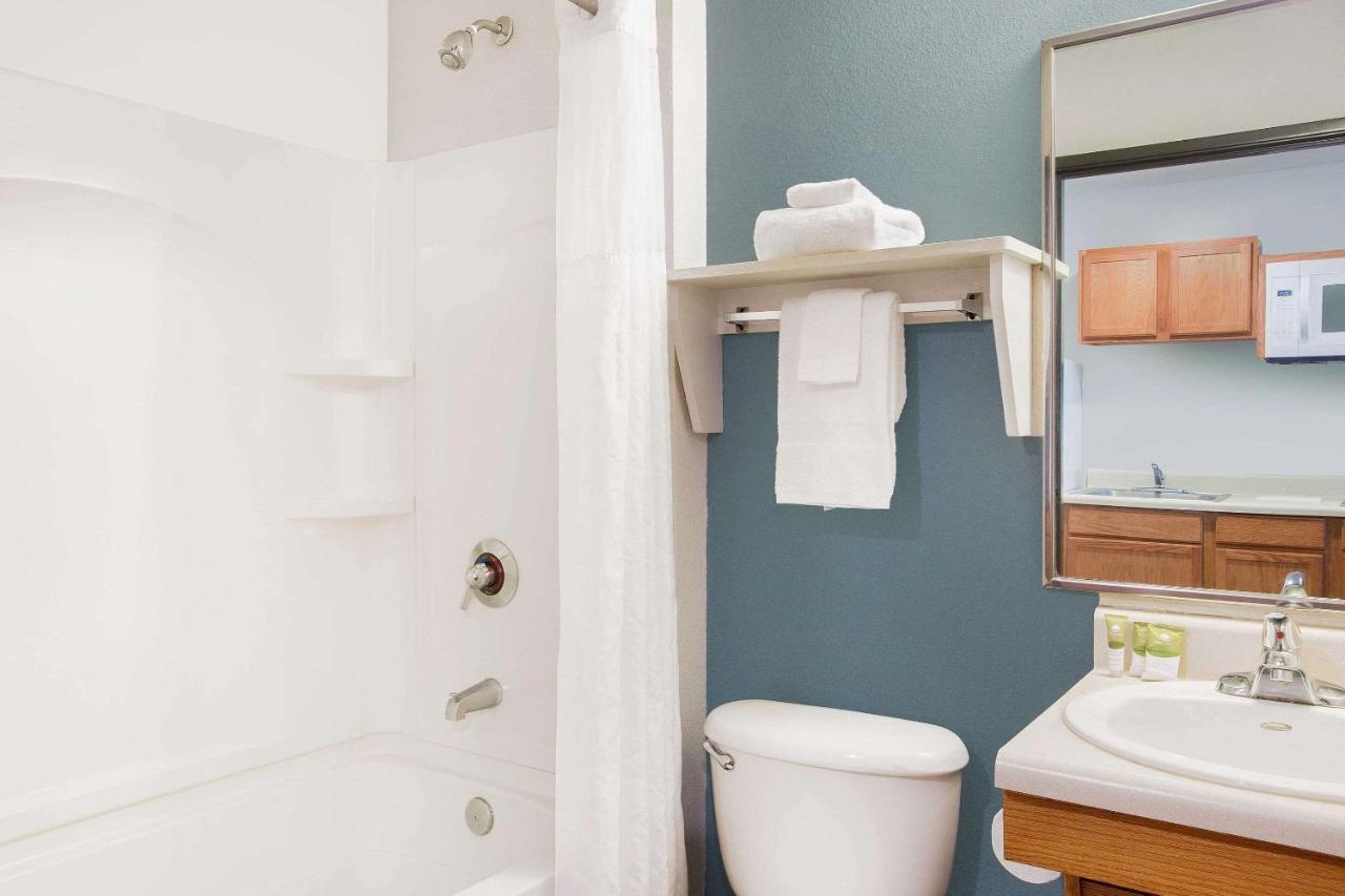 Woodspring Suites Charlotte Shelby Bagian luar foto
