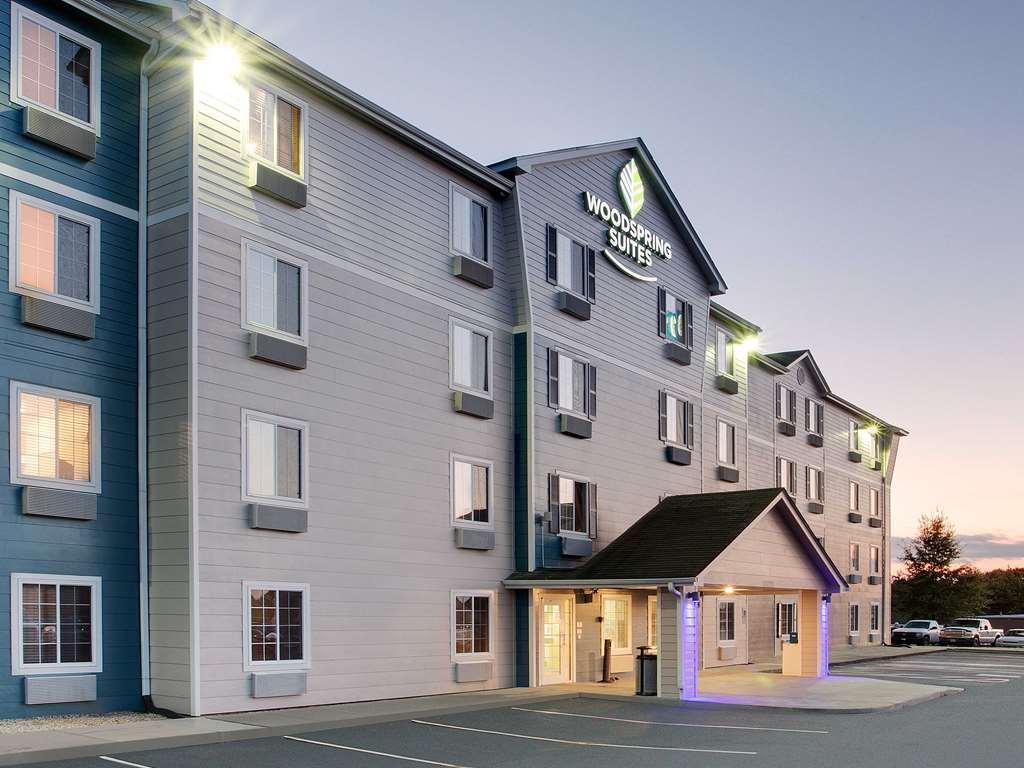 Woodspring Suites Charlotte Shelby Bagian luar foto